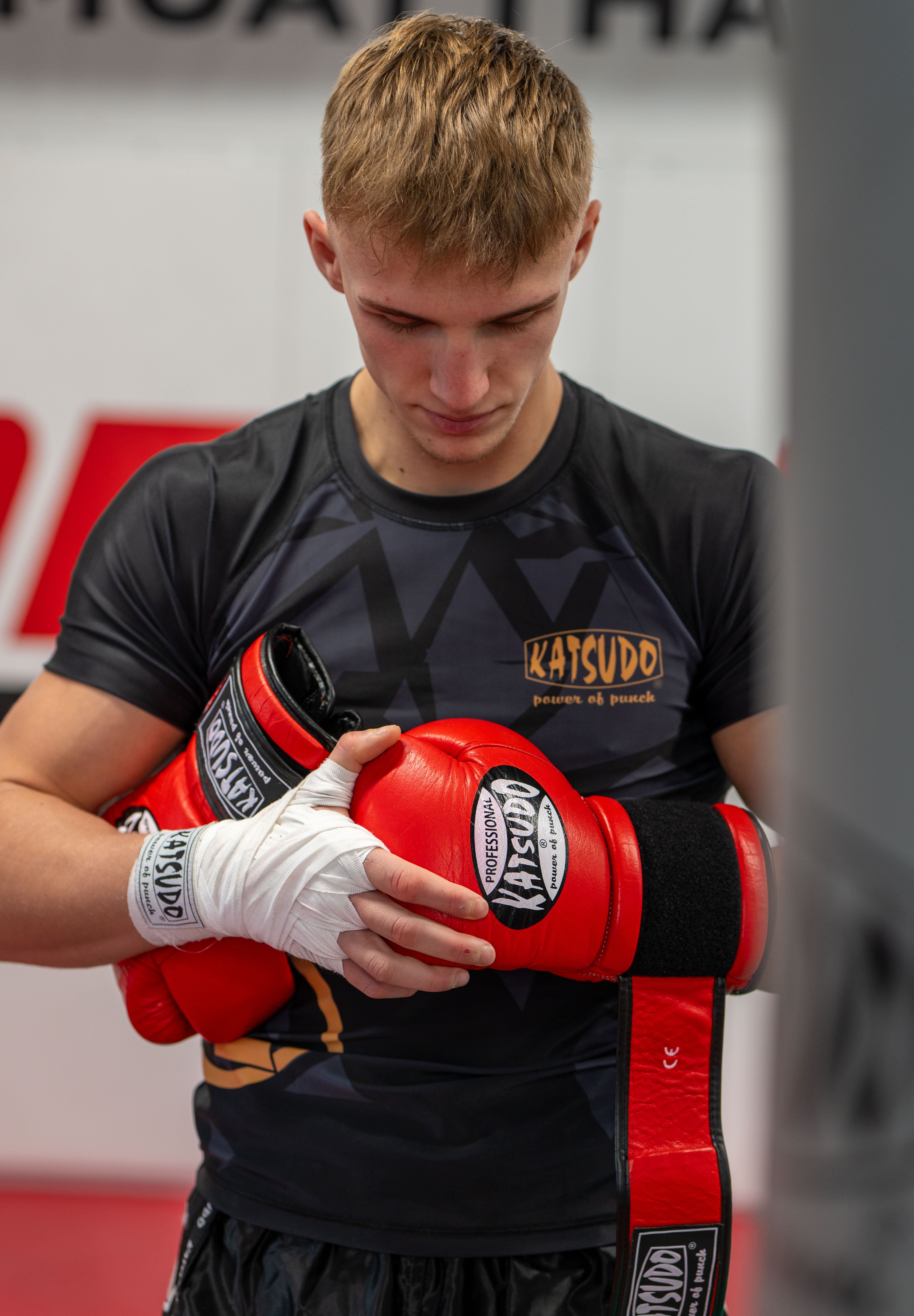 Katsudo short sleeve rash guard Virago, black-gold