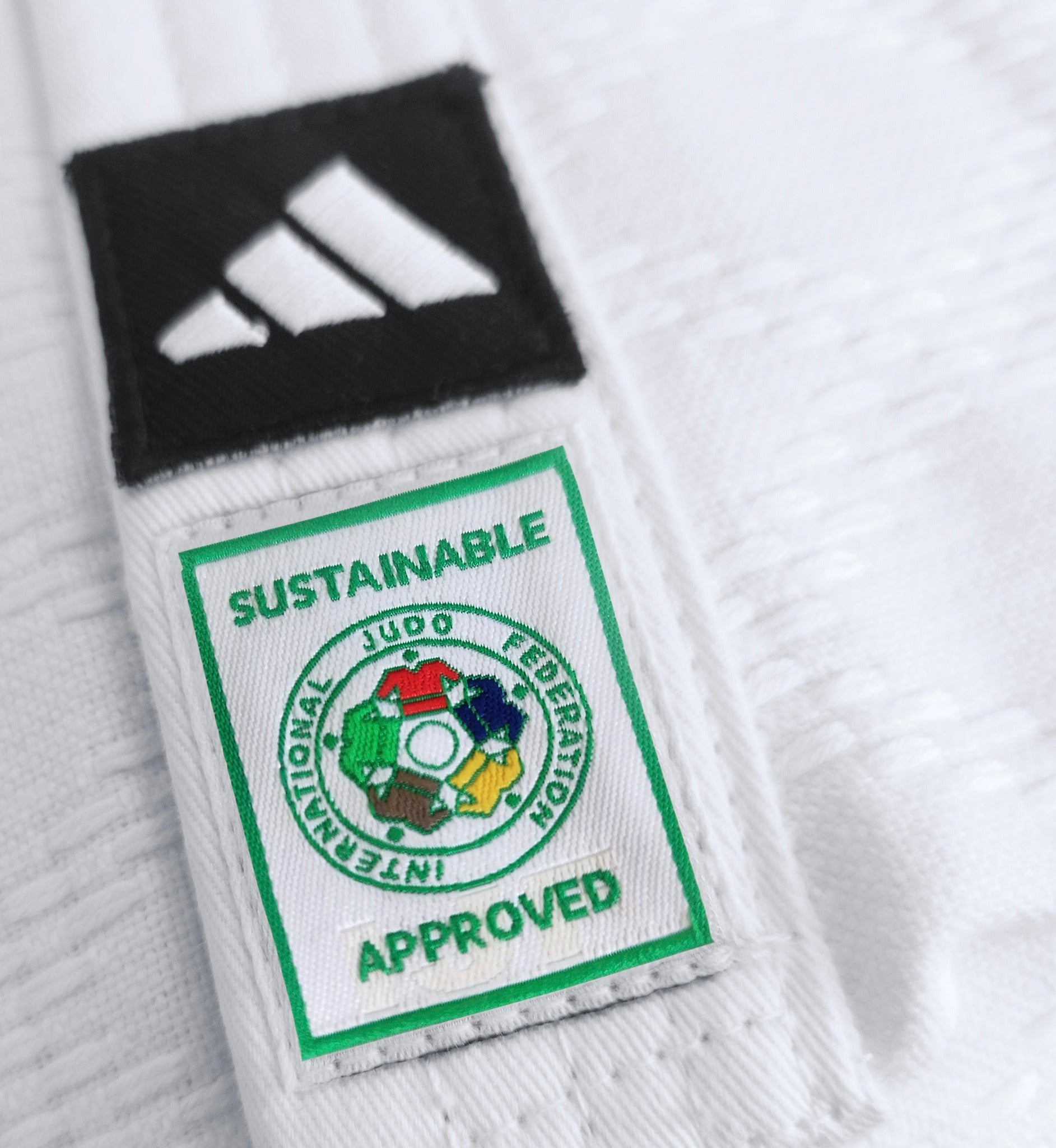 Adidas JU Kimono Champion III IJF Regular Fit 750g, White